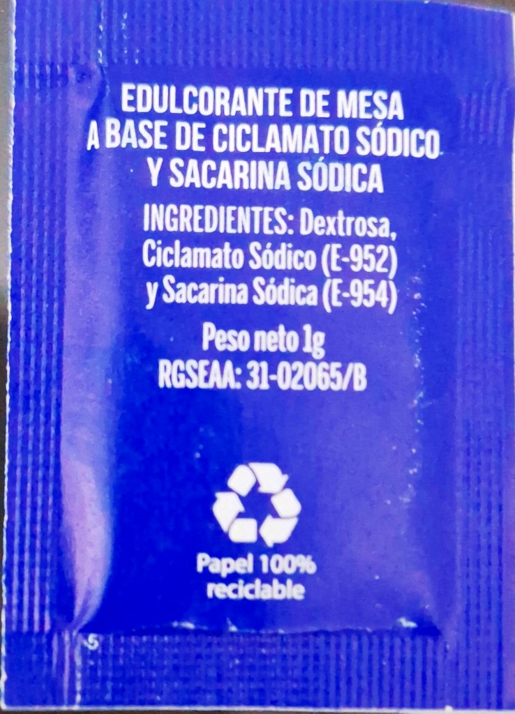 Sobres de edulcorantes de la marca de café JURADO. Sobres de edulcorantes de la marca de café JURADO.