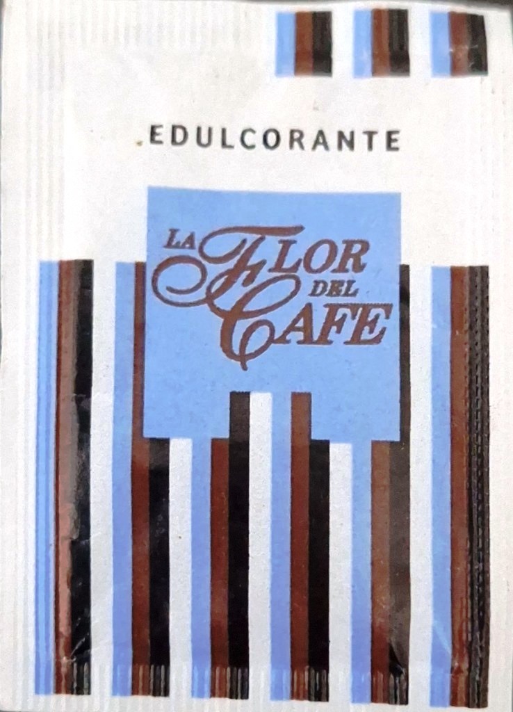 Sobres de edulcorantes de España de la marca de café LA FLOR DEL CAFÉ. Sobres de edulcorantes de España de la marca de café LA FLOR DEL CAFÉ.
