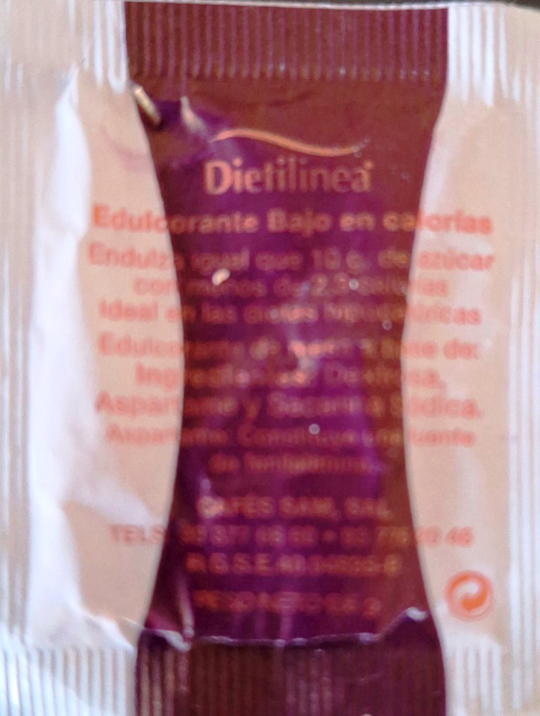 Sobres de edulcorantes de España de la marca de café MAMA SAME. Sobres de edulcorantes de España de la marca de café MAMA SAME.