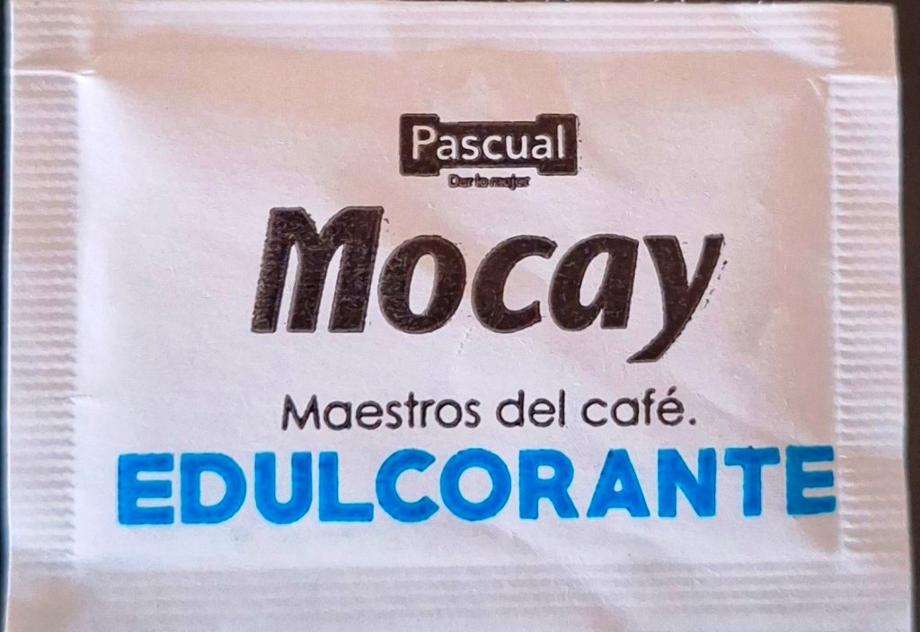 Sobres de edulcorantes de España de la marca de café MOCAY. Sobres de edulcorantes de España de la marca de café MOCAY.