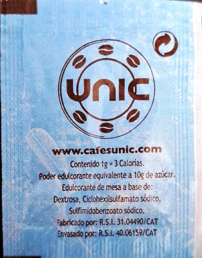 Sobres de edulcorantes de España de la marca de café UNIC. Sobres de edulcorantes de España de la marca de café UNIC.