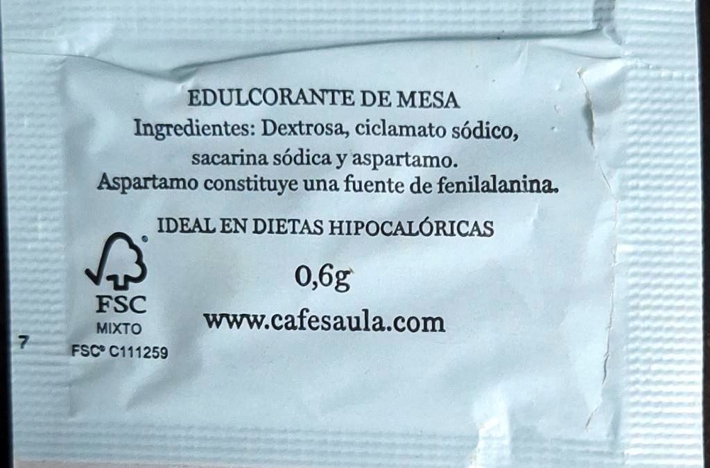 Sobres de edulcorantes de España de la marca de café SAULA. Sobres de edulcorantes de España de la marca de café SAULA.