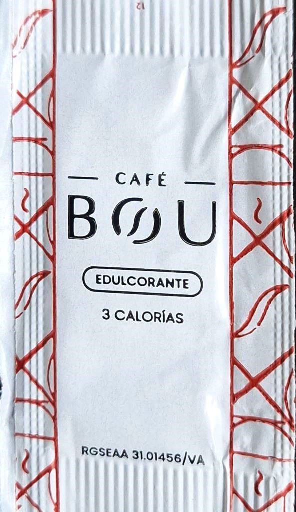 Sobres de edulcorantes de la marca de café BOU. Sobres de edulcorantes de la marca de café BOU.