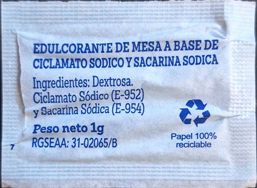 Sobres de edulcorantes de la marca de café JURADO. Sobres de edulcorantes de la marca de café JURADO.