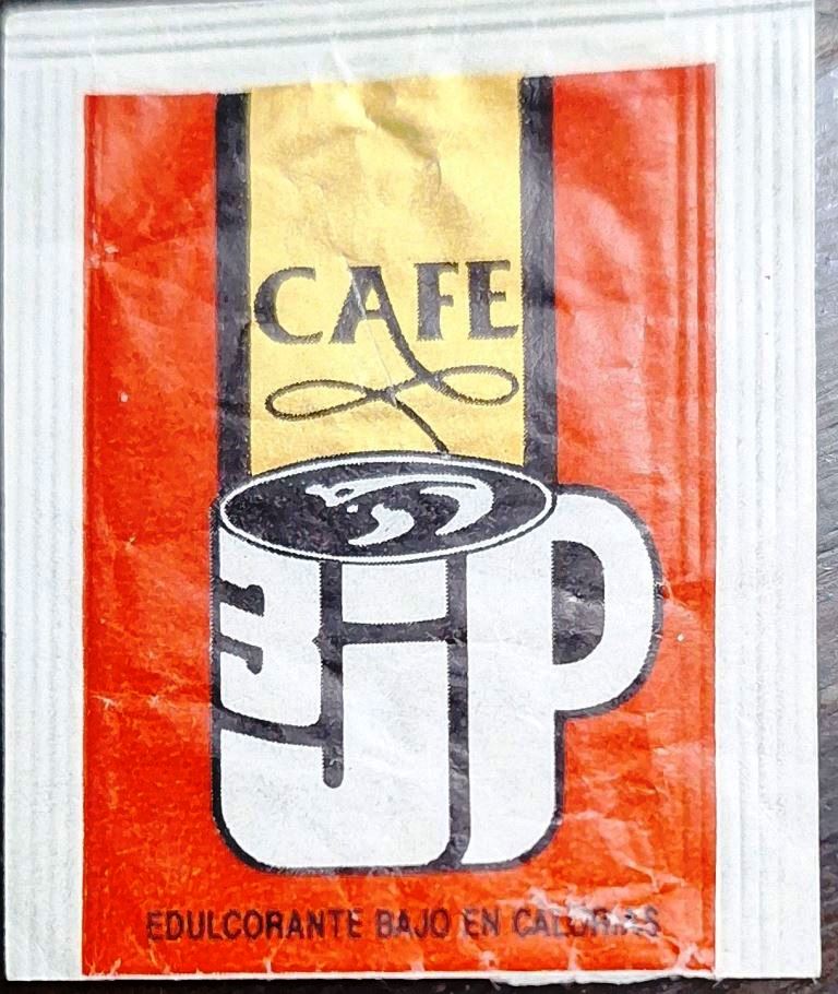 Sobres de edulcorantes de la marca de café 3JP. Sobres de edulcorantes de la marca de café 3JP.