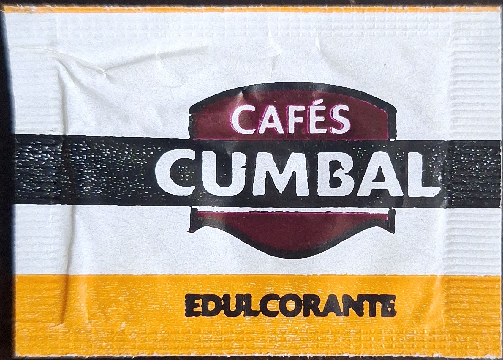 Sobres de edulcorantes de la marca de café CUMBAL. Sobres de edulcorantes de la marca de café CUMBAL.