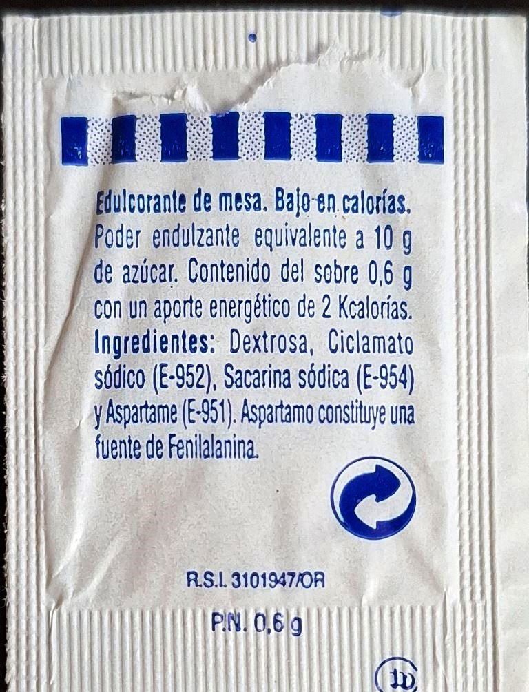 Sobres de edulcorantes de la marca de café JURADO. Sobres de edulcorantes de la marca de café JURADO.