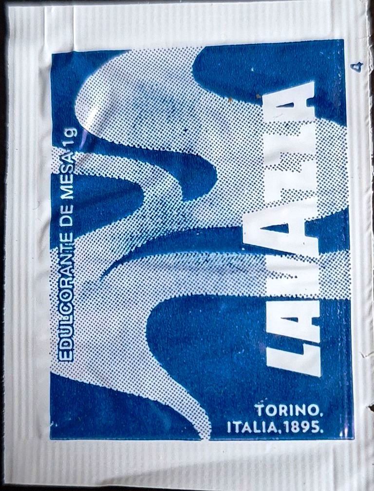 Sobres de edulcorantes de España de la marca de café LAVAZZA. Sobres de edulcorantes de España de la marca de café LAVAZZA.