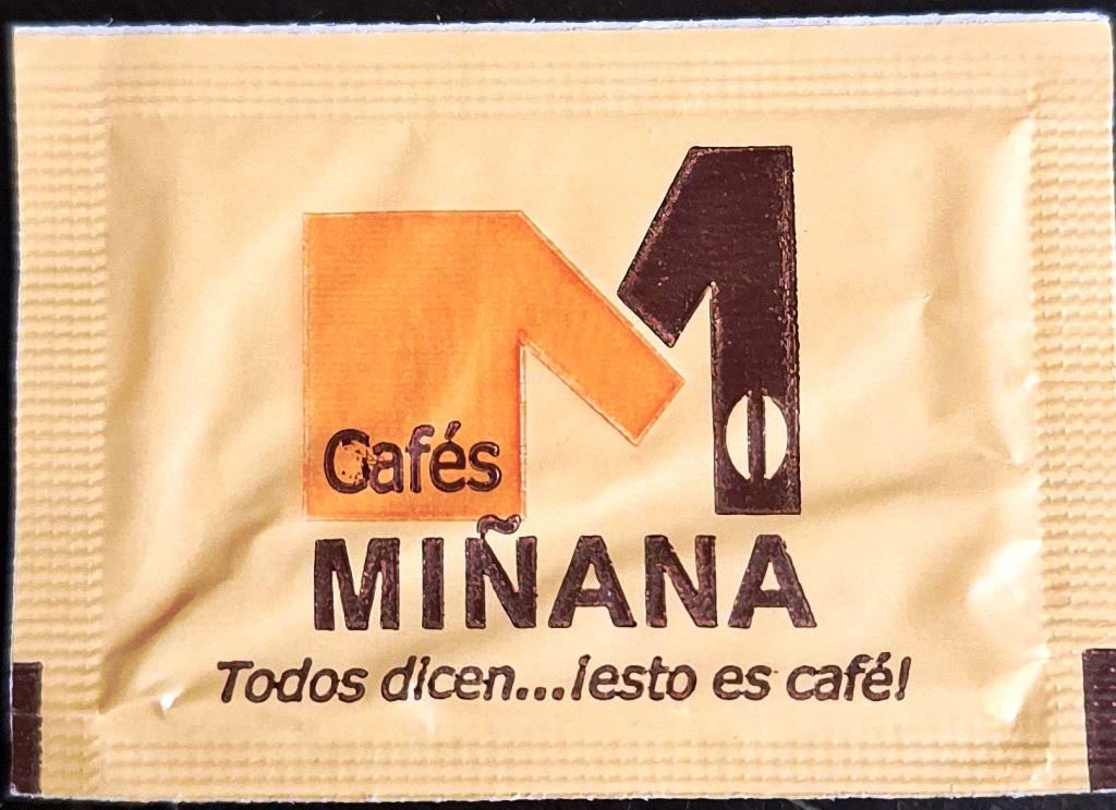Sobres de edulcorantes de España de la marca de café MIÑANA. Sobres de edulcorantes de España de la marca de café MIÑANA.