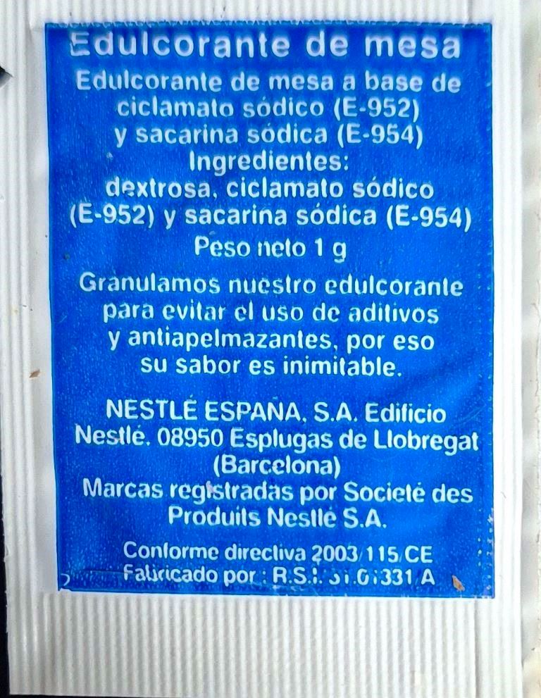 Sobres de edulcorantes de España de la marca de café NESTLÉ. Sobres de edulcorantes de España de la marca de café NESTLÉ.