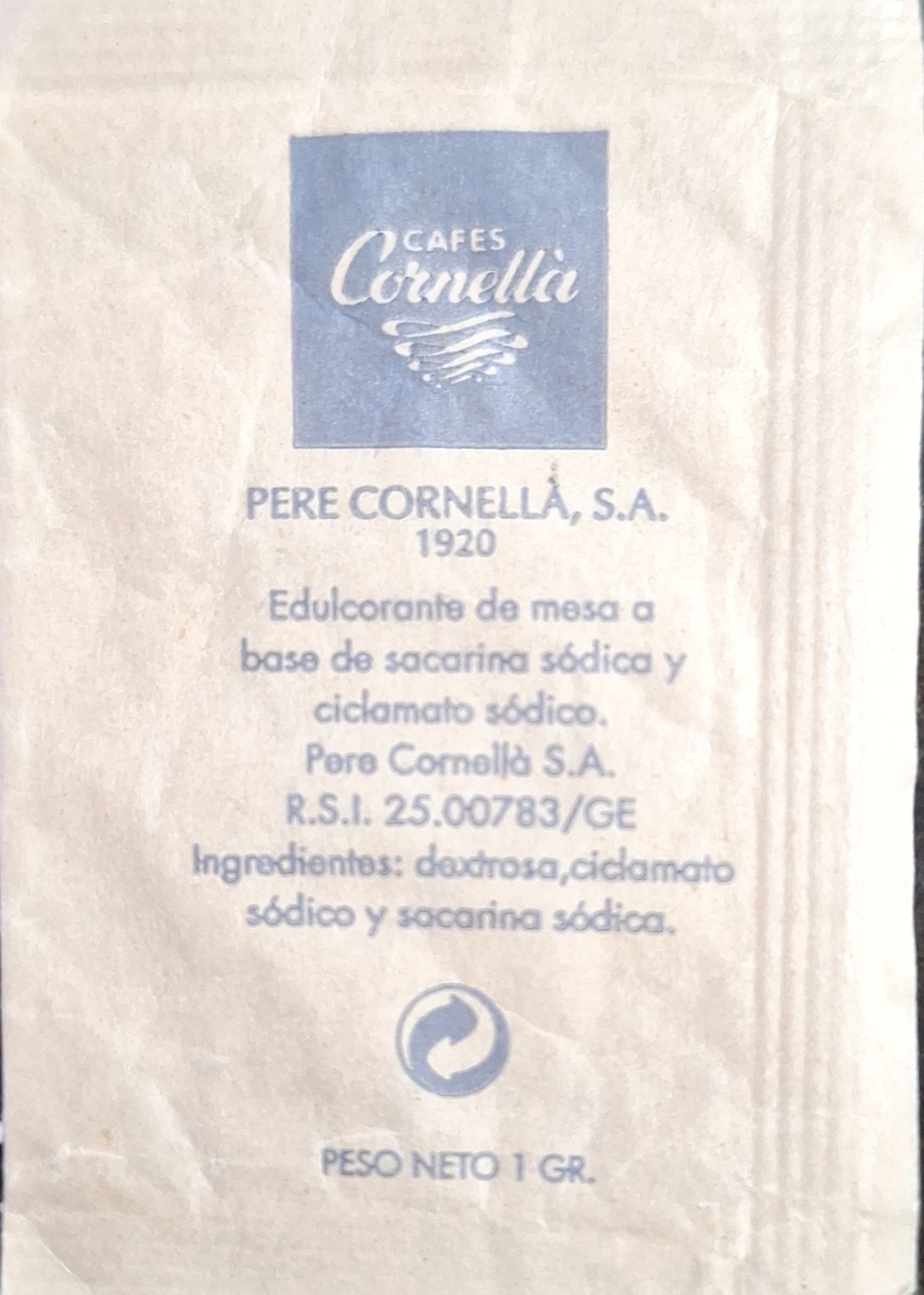 Sobres de edulcorantes de la marca de café CORNELLÀ. Sobres de edulcorantes de la marca de café CORNELLÀ.