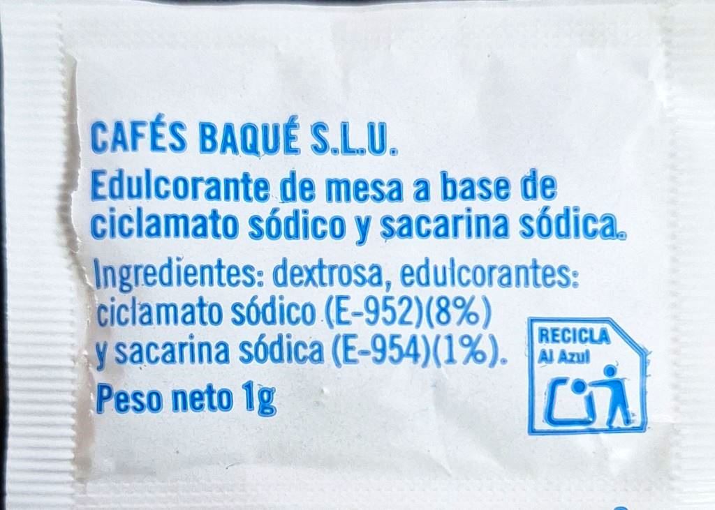Sobres de edulcorantes de la marca de café BAQUE. Sobres de edulcorantes de la marca de café BAQUE.