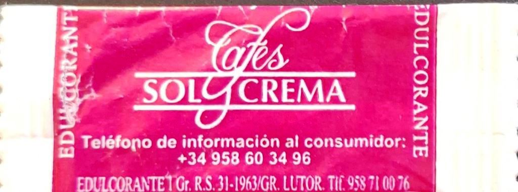Sobres de edulcorantes de España de la marca de café SOL Y CREMA. Sobres de edulcorantes de España de la marca de café SOL Y CREMA.