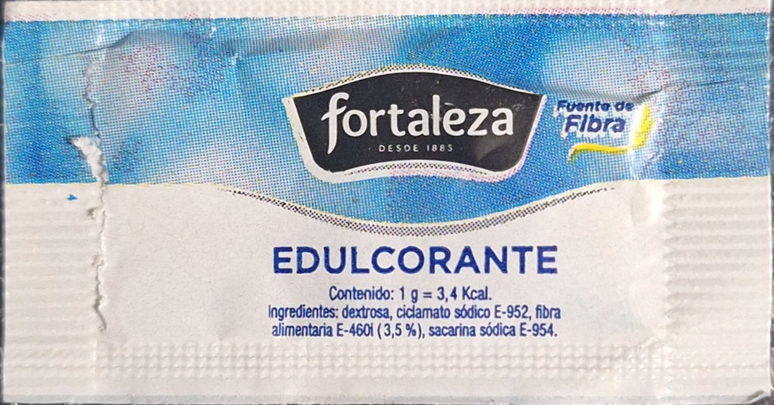 Sobres de edulcorantes de la marca de café FORTALEZA. Sobres de edulcorantes de la marca de café FORTALEZA.