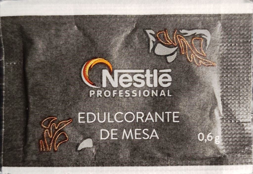 Sobres de edulcorantes de España de la marca de café NESTLÉ. Sobres de edulcorantes de España de la marca de café NESTLÉ.
