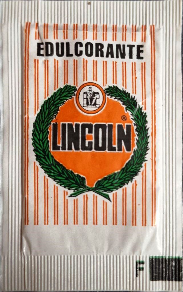 Sobres de edulcorantes de la marca de edulcorante LINCOLN. Sobres de edulcorantes de la marca de edulcorante LINCOLN.