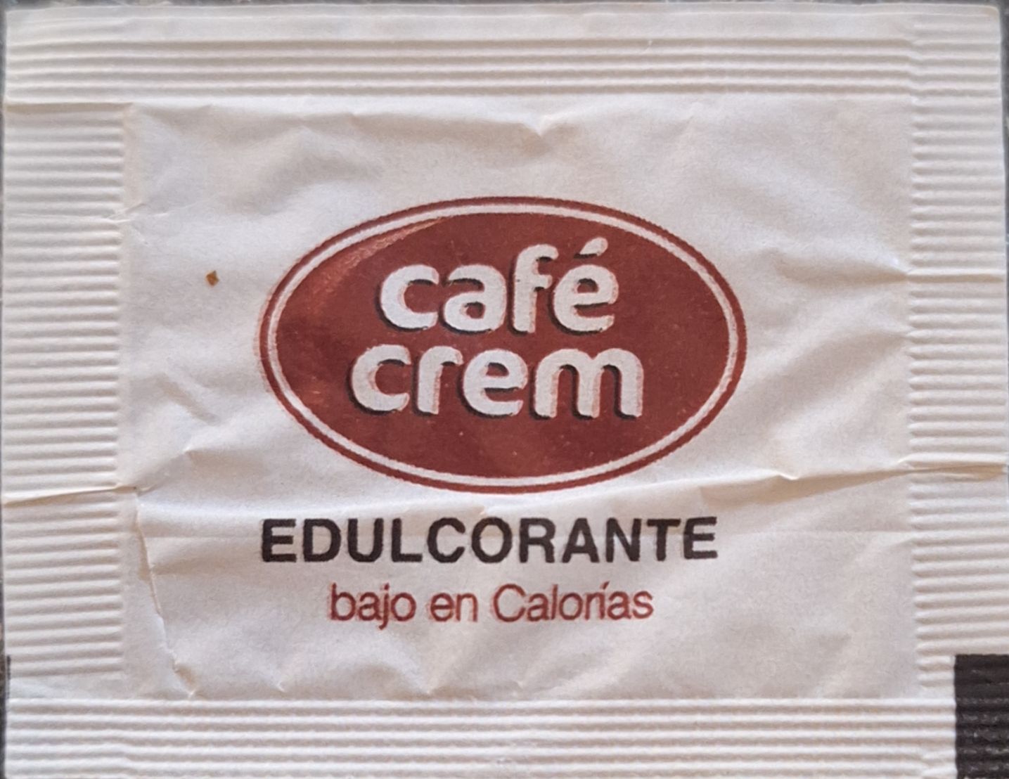 Sobres de edulcorantes de la marca de café CREM. Sobres de edulcorantes de la marca de café CREM.