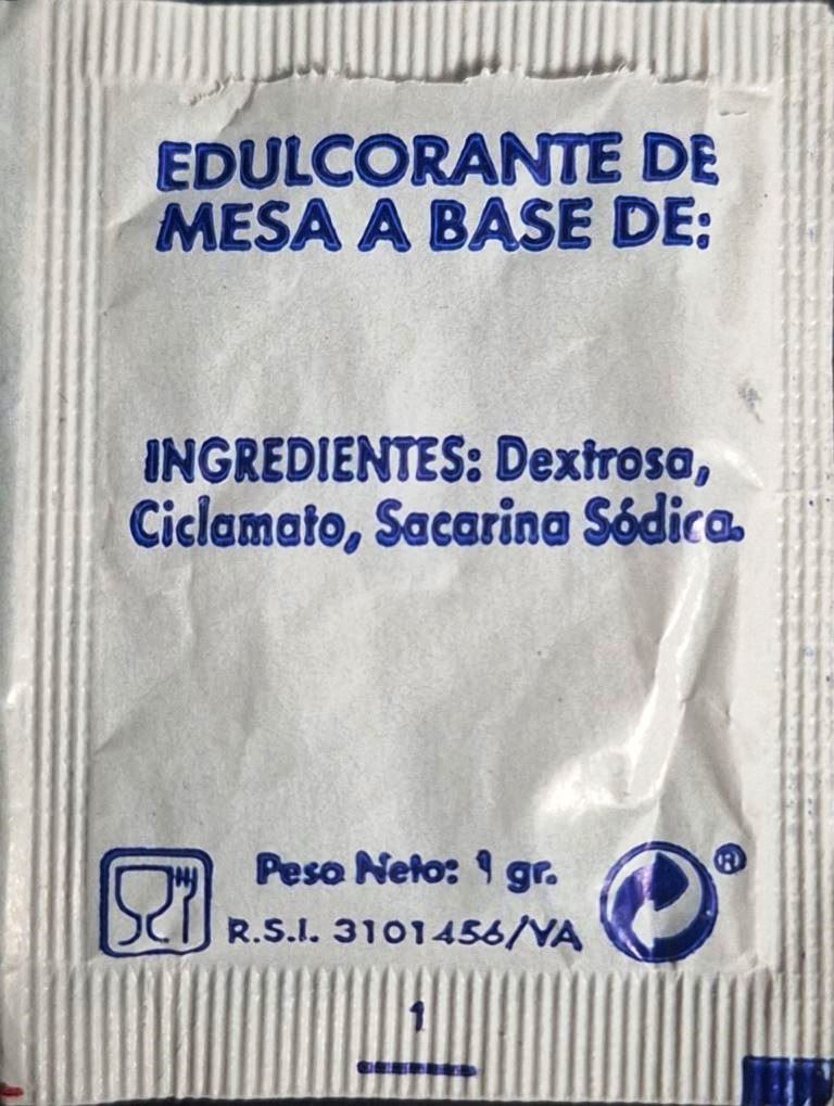 Sobres de edulcorantes de la marca de café DROMEDARIO. Sobres de edulcorantes de la marca de café DROMEDARIO.