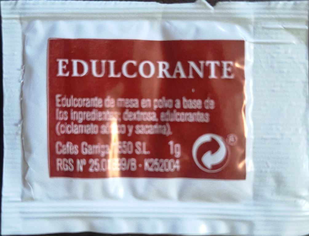Sobres de edulcorantes de la marca de café GARRIGA. Sobres de edulcorantes de la marca de café GARRIGA.