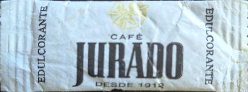 Sobres de edulcorantes de la marca de café JURADO. Sobres de edulcorantes de la marca de café JURADO.