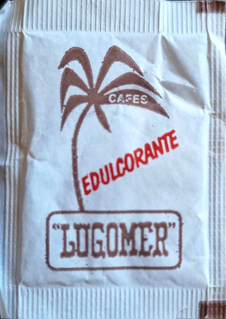 Sobres de edulcorantes de España de la marca de café LUGOMER. Sobres de edulcorantes de España de la marca de café LUGOMER.