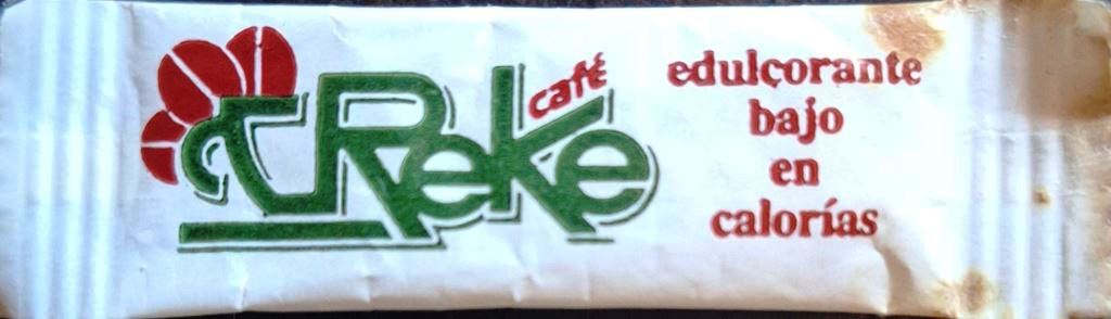 Sobres de edulcorantes de España de la marca de café REKE. Sobres de edulcorantes de España de la marca de café REKE.
