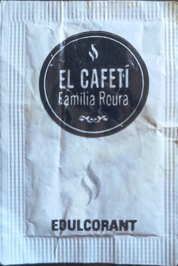 Sobres de edulcorantes de España de la marca de café ROURA. Sobres de edulcorantes de España de la marca de café ROURA.