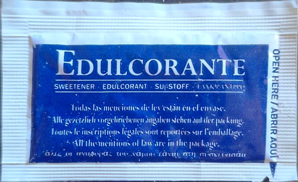 Sobres de edulcorantes de España de la marca de café ROVI. Sobres de edulcorantes de España de la marca de café ROVI.