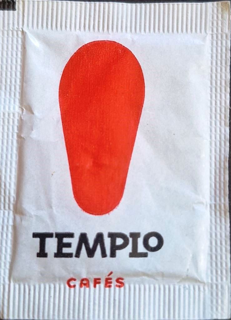Sobres de edulcorantes de España de la marca de café TEMPLO. Sobres de edulcorantes de España de la marca de café TEMPLO.
