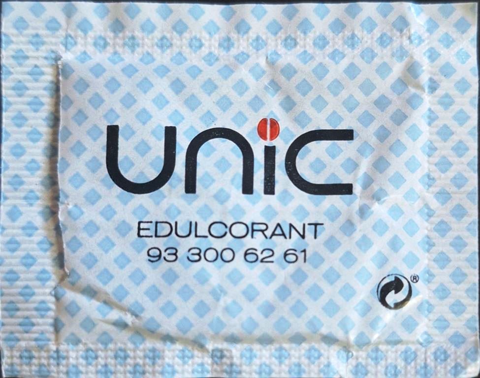 Sobres de edulcorantes de España de la marca de café UNIC. Sobres de edulcorantes de España de la marca de café UNIC.