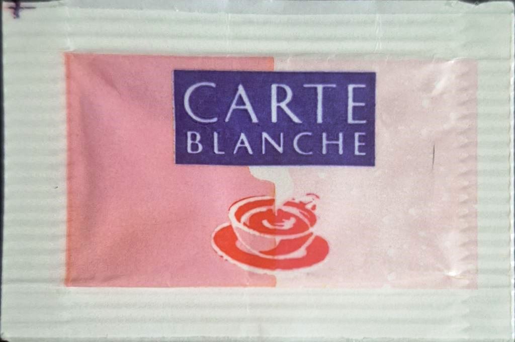 Ma collection personnelle de Sachets d'édulcorant de la marque d'édulcorant CARTE BLANCHE de France. Ma collection personnelle de Sachets d'édulcorant de la marque d'édulcorant CARTE BLANCHE de France.
