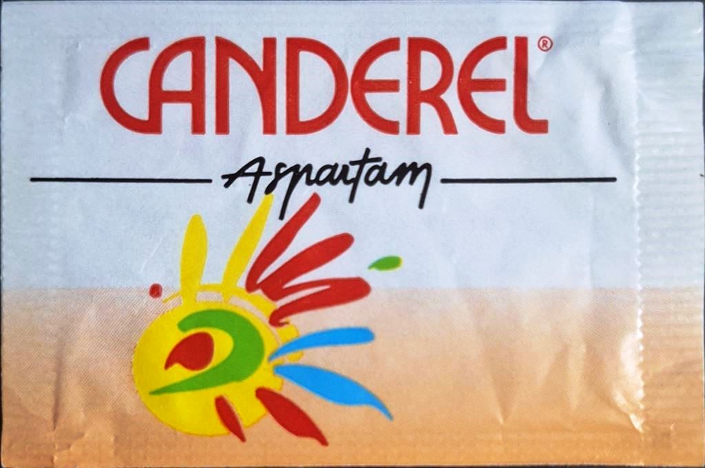 Ma collection personnelle de Sachets d'édulcorant de la marque d'édulcorant CANDEREL de France. Ma collection personnelle de Sachets d'édulcorant de la marque d'édulcorant CANDEREL de France.