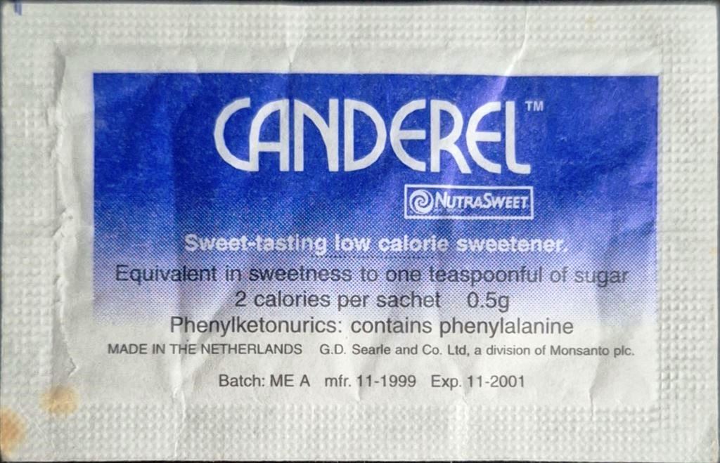 Ma collection personnelle de Sachets d'édulcorant de la marque d'édulcorant CANDEREL de France. Ma collection personnelle de Sachets d'édulcorant de la marque d'édulcorant CANDEREL de France.
