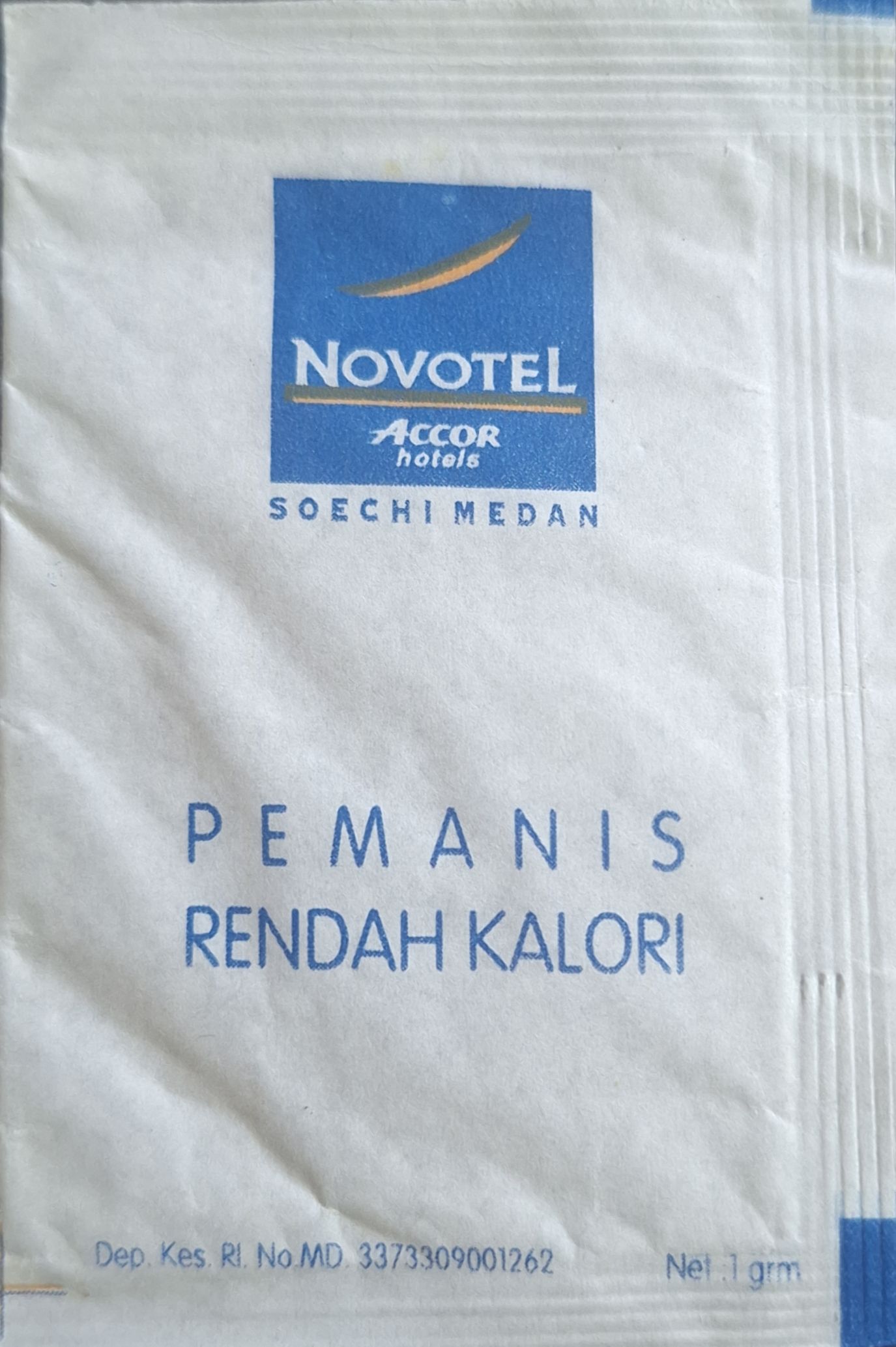 Koleksi pribadi sachet pemanis buatan dari hotel-hotel di Indonesia. Koleksi pribadi sachet pemanis buatan dari hotel-hotel di Indonesia.